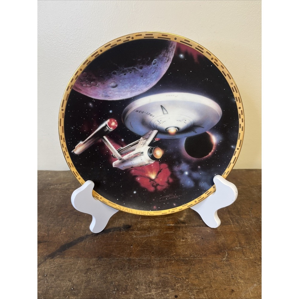 Star Trek The Voyagers Hamilton Plate Collection U.S.S. Enterprise NCC 1701